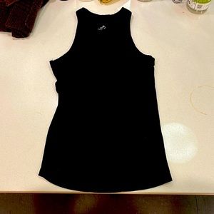 Black easy standard tank top